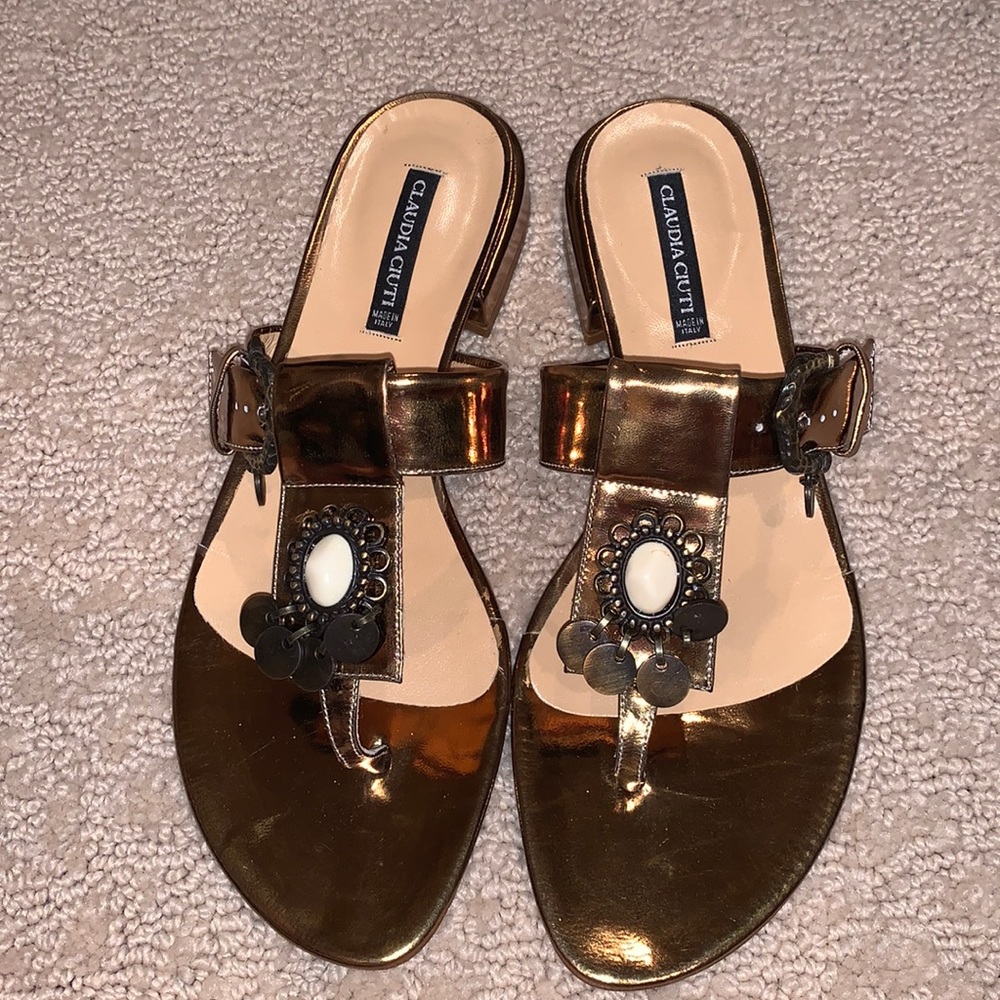 NEW Claudia Ciuti Bronze Sandals